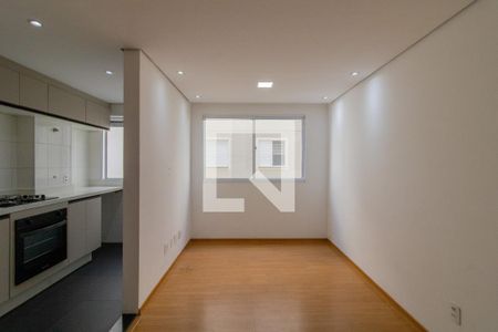 Sala de apartamento para alugar com 2 quartos, 44m² em Jardim Rosa de Franca, Guarulhos