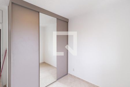 Quarto 1 de apartamento para alugar com 2 quartos, 52m² em Vila Ester, Carapicuíba