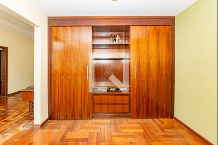 Sala de apartamento à venda com 2 quartos, 80m² em Nova Suíça, Belo Horizonte