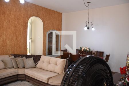 Sala  de casa para alugar com 3 quartos, 245m² em Centro, Sumaré