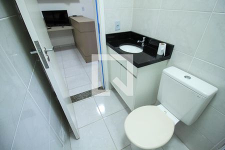 Banheiro de kitnet/studio para alugar com 1 quarto, 30m² em Mooca, São Paulo