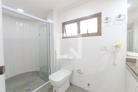 Banheiro de apartamento para alugar com 1 quarto, 49m² em Bela Vista, São Paulo