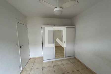 Dormitório 01 de apartamento para alugar com 2 quartos, 50m² em Planalto Verde, Ribeirão Preto