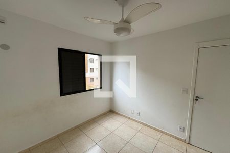 Dormitório 01 de apartamento para alugar com 2 quartos, 50m² em Planalto Verde, Ribeirão Preto