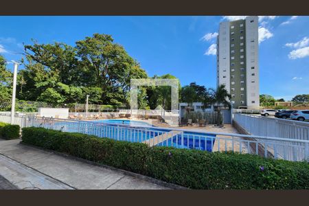 Apartamento à venda com 70m², 2 quartos e 1 vaga Apartamento à venda com 70m², 2 quartos e 1 vagaÁrea comum - Piscina
