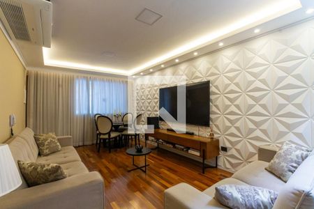 Sala de casa à venda com 3 quartos, 110m² em Vila Carrão, São Paulo