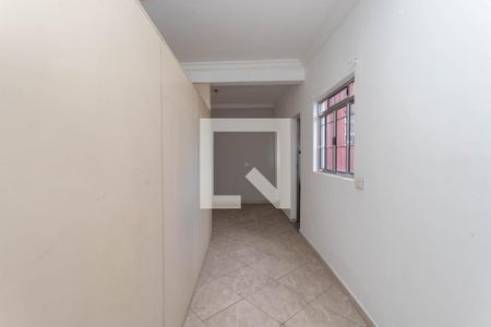 Corredor de casa para alugar com 2 quartos, 200m² em Centro, Diadema