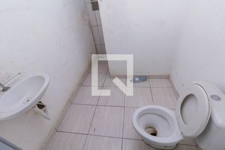 Banheiro de casa para alugar com 1 quarto, 25m² em Parque Boturussu, São Paulo