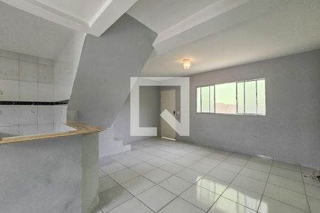 Sala de casa de condomínio para alugar com 2 quartos, 70m² em Parque Enseada, Guarujá