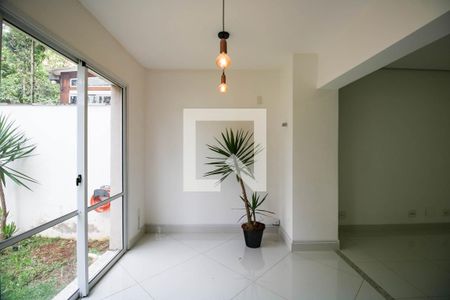 Sala de apartamento à venda com 3 quartos, 186m² em Paraíso do Morumbi, São Paulo