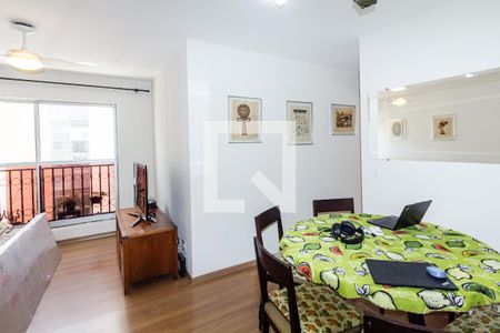 Sala de apartamento para alugar com 3 quartos, 85m² em Vila Olímpia, São Paulo