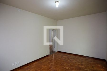 Sala de casa para alugar com 3 quartos, 120m² em Sagrada Família, Belo Horizonte