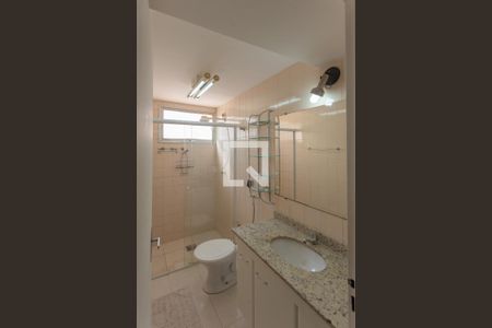 Banheiro de apartamento à venda com 1 quarto, 41m² em Centro, Campinas