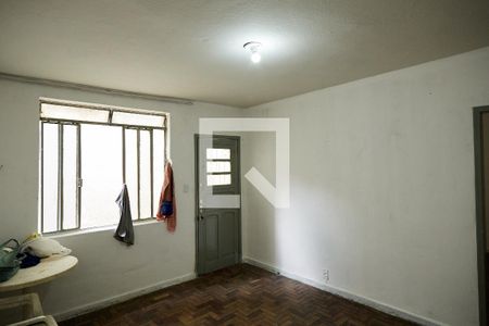 Sala de casa para alugar com 1 quarto, 40m² em Sagrada Família, Belo Horizonte