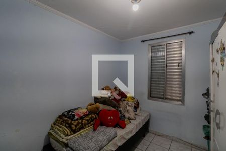 Quarto 2 de apartamento para alugar com 2 quartos, 55m² em Conjunto Residencial José Bonifácio, São Paulo