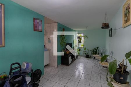 Sala de apartamento para alugar com 2 quartos, 55m² em Conjunto Residencial José Bonifácio, São Paulo