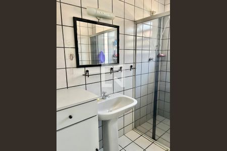 Casa à venda com 170m², 3 quartos e 2 vagas Casa à venda com 170m², 3 quartos e 2 vagasBanheiro