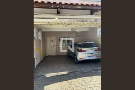 Casa à venda com 170m², 3 quartos e 2 vagas Casa à venda com 170m², 3 quartos e 2 vagasÁrea comum