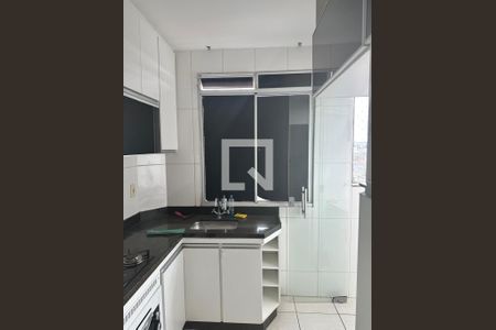 Cozinha de apartamento à venda com 3 quartos, 75m² em Planalto, Belo Horizonte