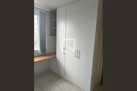 Quarto de apartamento à venda com 3 quartos, 75m² em Planalto, Belo Horizonte