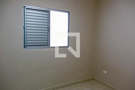 Quarto 1 de casa para alugar com 2 quartos, 55m² em Helena Maria, Osasco