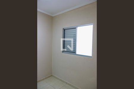 Quarto 1 de casa para alugar com 2 quartos, 55m² em Helena Maria, Osasco