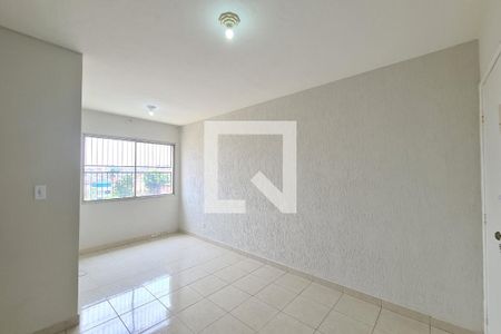 Sala de apartamento para alugar com 2 quartos, 58m² em Vila Ivone, São Paulo