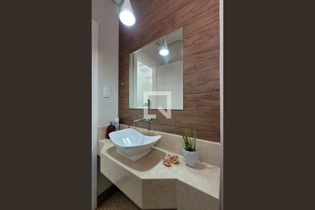 Lavabo de casa para alugar com 4 quartos, 301m² em Vila Alpina, Santo André