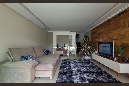 Sala de casa para alugar com 4 quartos, 301m² em Vila Alpina, Santo André