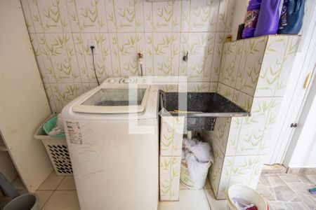 Casa à venda com 250m², 6 quartos e 4 vagas Casa à venda com 250m², 6 quartos e 4 vagasÁrea de Serviço (Casa 1)