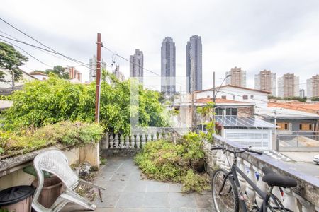 Casa à venda com 250m², 6 quartos e 4 vagas Casa à venda com 250m², 6 quartos e 4 vagasVaranda (Casa 2)