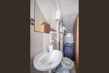 Casa à venda com 250m², 6 quartos e 4 vagas Casa à venda com 250m², 6 quartos e 4 vagasBanheiro da Suíte 2 (Casa 1)