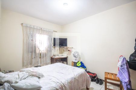 Casa à venda com 250m², 6 quartos e 4 vagas Casa à venda com 250m², 6 quartos e 4 vagasQuarto 2 (Casa 2)