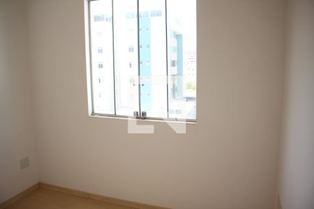 Apartamento à venda com 3 quartos, 75m² em Novo Eldorado, Contagem