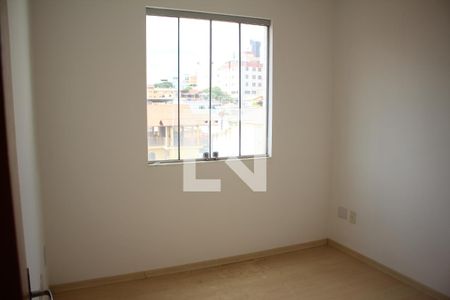 Apartamento à venda com 3 quartos, 75m² em Novo Eldorado, Contagem