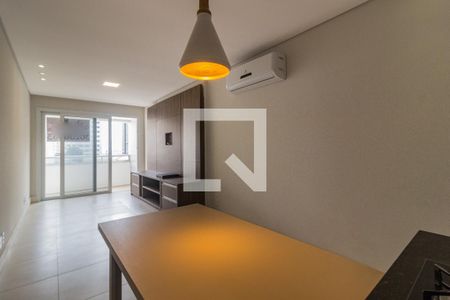 Sala de apartamento para alugar com 2 quartos, 74m² em Centro, Florianópolis