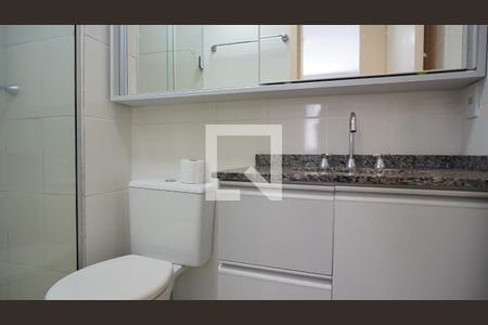 Banheiro da Suíte de apartamento para alugar com 2 quartos, 65m² em Sarandi, Porto Alegre