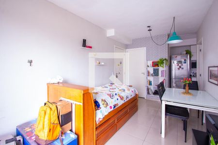 Sala de apartamento para alugar com 2 quartos, 49m² em Galo Branco, São Gonçalo