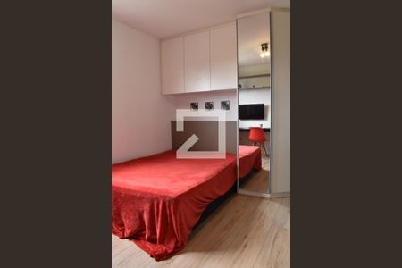 Quarto de kitnet/studio para alugar com 1 quarto, 17m² em Rebouças, Curitiba