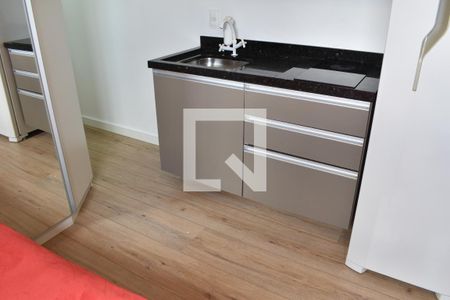 Cozinha de kitnet/studio para alugar com 1 quarto, 17m² em Rebouças, Curitiba