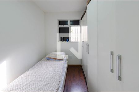 Quarto 1 de apartamento para alugar com 2 quartos, 80m² em Alto Caiçaras, Belo Horizonte