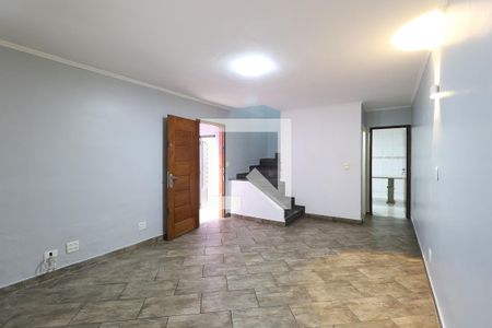 Sala de casa à venda com 3 quartos, 133m² em Vila Nivi, São Paulo