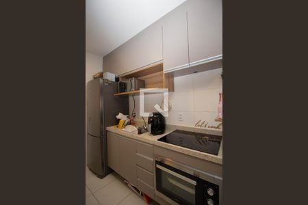 Sala/Cozinha de apartamento à venda com 2 quartos, 33m² em Vila Anastácio, São Paulo