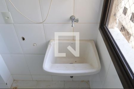 Apartamento à venda com 110m², 3 quartos e 2 vagas Apartamento à venda com 110m², 3 quartos e 2 vagasÁrea de Serviço