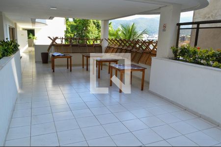 Apartamento à venda com 110m², 3 quartos e 2 vagas Apartamento à venda com 110m², 3 quartos e 2 vagasÁrea comum - Churrasqueira