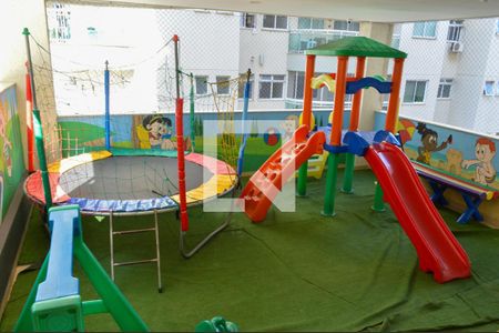 Apartamento à venda com 110m², 3 quartos e 2 vagas Apartamento à venda com 110m², 3 quartos e 2 vagasÁrea comum - Playground