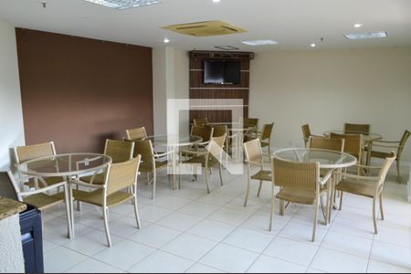 Apartamento à venda com 110m², 3 quartos e 2 vagas Apartamento à venda com 110m², 3 quartos e 2 vagasÁrea comum - Salão de festas