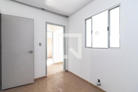 Quarto 1 de casa para alugar com 2 quartos, 60m² em Vila Carolina, São Paulo