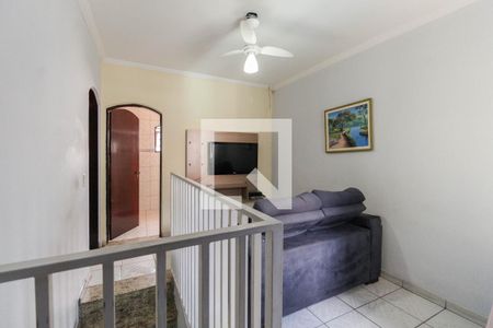 Sala 2 de casa para alugar com 3 quartos, 200m² em Vila Giordano, São Paulo