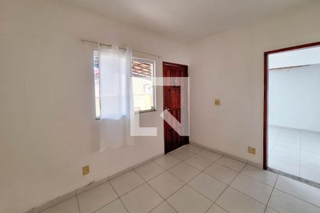 Sala de casa para alugar com 1 quarto, 50m² em Santa Rosa, Niterói